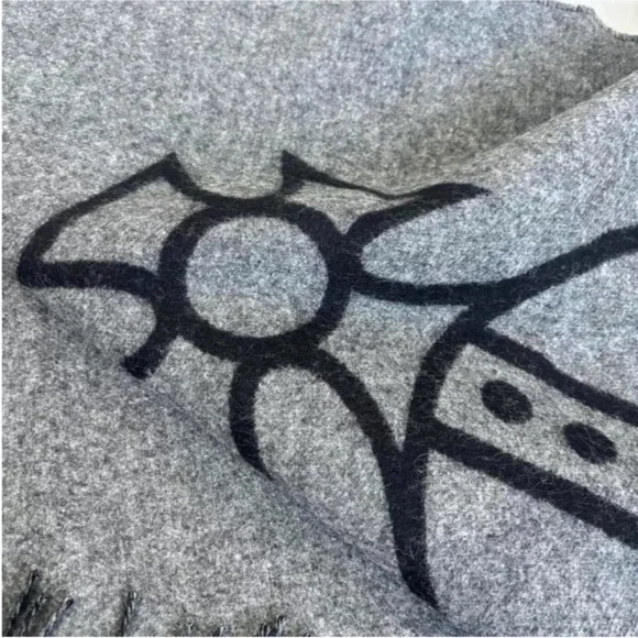 Vivienne Westwood wool scarf - Picture 7 of 9